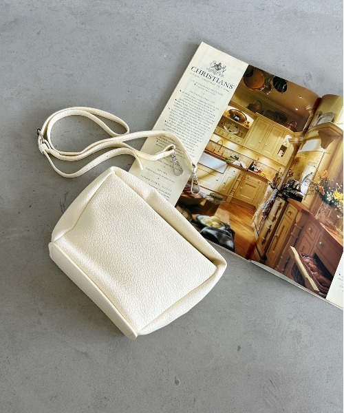 thank U more（サンキューモア）の「２WAY エコレザーワンショルダーミニＢＡＧ（ショルダーバッグ・レディース・ブラック/アイボリー・FREE）」の9枚目の写真