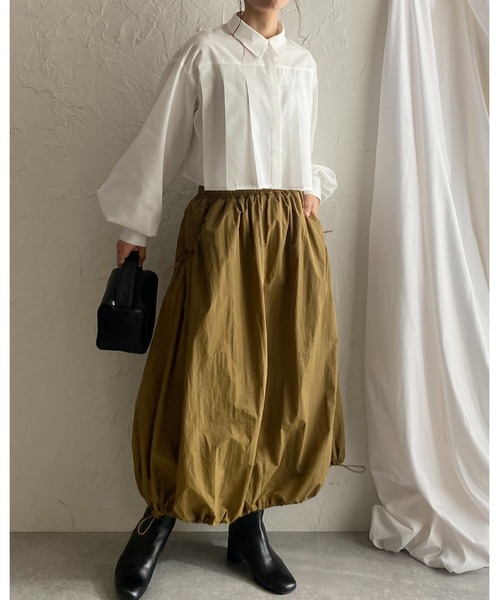 She's Closet（シーズクローゼット）の「襟付き長袖ショート丈タックプリーツブラウスシャツ（シャツ/ブラウス・レディース・ブラック/ホワイト/ブルー/グレー・FREE）」の8枚目の写真