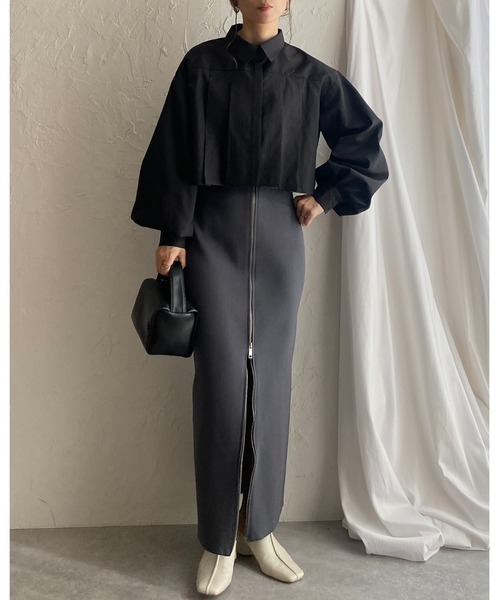 She's Closet（シーズクローゼット）の「襟付き長袖ショート丈タックプリーツブラウスシャツ（シャツ/ブラウス・レディース・ブラック/ホワイト/ブルー/グレー・FREE）」の11枚目の写真