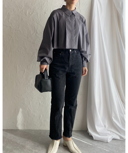 She's Closet（シーズクローゼット）の「襟付き長袖ショート丈タックプリーツブラウスシャツ（シャツ/ブラウス・レディース・ブラック/ホワイト/ブルー/グレー・FREE）」の15枚目の写真