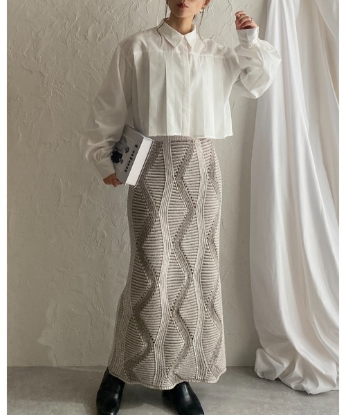 She's Closet（シーズクローゼット）の「襟付き長袖ショート丈タックプリーツブラウスシャツ（シャツ/ブラウス・レディース・ブラック/ホワイト/ブルー/グレー・FREE）」の22枚目の写真