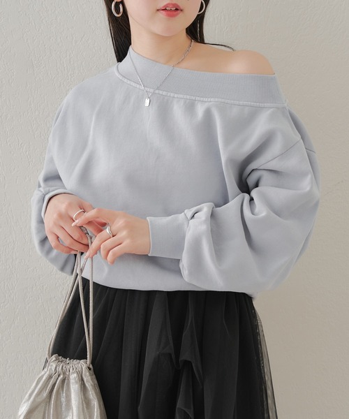 Chico（チコ）の「ピグメントオフショルスウェット（スウェット・レディース・ブルー/ピンク/ホワイト/グレー・FREE）」の3枚目の写真