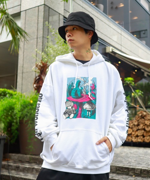 AFYF(エーエフワイエフ)の「AFYF GILDAN BODYSOUVENIR HOODED SW3/ギルダンボディ スーベニアフーディ スウェットパーカー(パーカー・メンズ・ホワイト系その他2/ブラック系その他2/ブラック系その他/ホワイト系その他/ブラック系その他7/ブラック系/ホワイト系その他3/ブラック系その他4/ブラック系その他6/ホワイト系その他5/ホワイト系その他6/ホワイト系その他7/ホワイト系/ホワイト系その他4/ブラック系その他3/ブラック系その他5・FREE)」の5枚目の写真