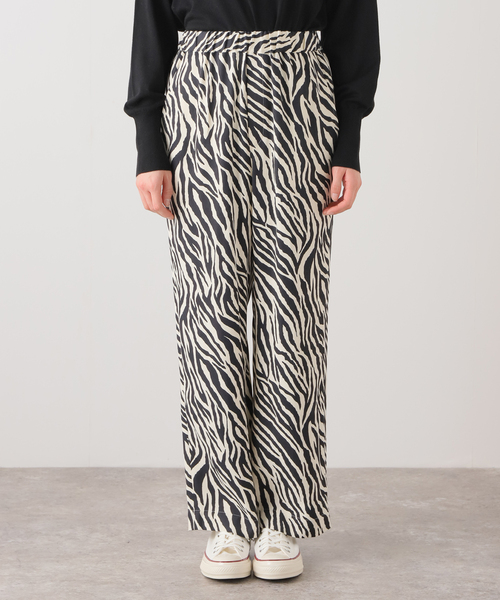 Spick & Span（スピックアンドスパン）の「ゼブラプリント