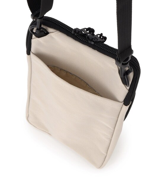 ITS'DEMO（イッツデモ）の「◆【ポケ4／撥水／ユニセックスOK／お出かけにおススメ】ナイロンスマホショルダー（ショルダーバッグ・レディース・ブラック/ライトベージュ/パープル・00）」の14枚目の写真