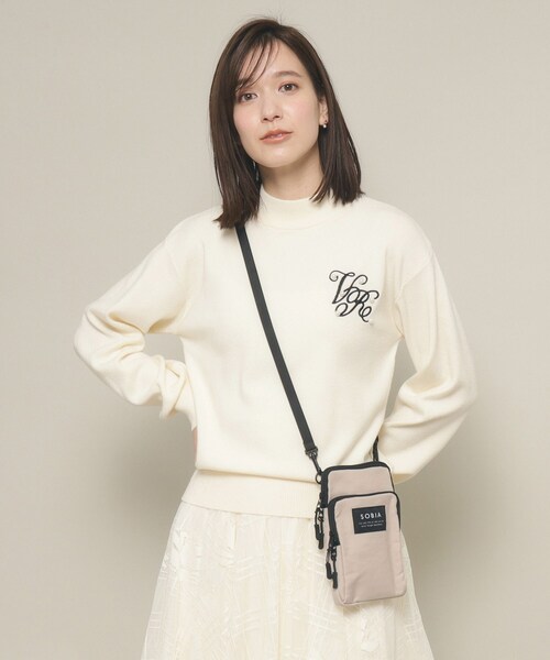 ITS'DEMO（イッツデモ）の「◆【ポケ4／撥水／ユニセックスOK／お出かけにおススメ】ナイロンスマホショルダー（ショルダーバッグ・レディース・ブラック/ライトベージュ/パープル・00）」の6枚目の写真