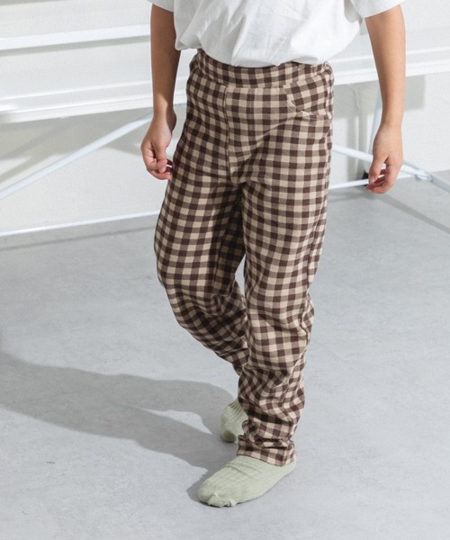 pairmanon(ペアマノン)の「【しなやかストレッチ】ユニセックス 無地 総柄 レギンスパンツ(その他パンツ・キッズ・ライトホワイト/ブラック/ライトグレー/チャコールグレー/その他/ブラック系その他/グレー系その他/ブラウン系その他/ベージュ系その他/グリーン系その他/ホワイト系その他/ホワイト系その他2/ホワイト系その他3/グレー系その他2/ブラウン系その他2/ベージュ系その他2/ストライプ/ドット/チェック/ライトベージュ/ブラック系その他2/テラコッタ/ブラウン/ブラウン系その他3/グレー系その他4/グレー系その他3/ピンク系その他・90/100/110/120/80/130)」の17枚目の写真