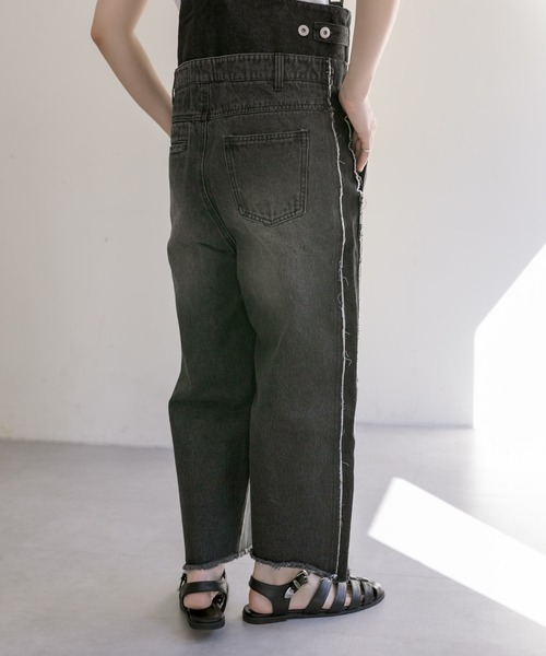 ear PAPILLONNER（イアパピヨネ）の「《セットアップ可》デニムサロペット【SUM1 STYLE(スミスタイル)】（サロペット/オーバーオール・レディース・ライトグレー/ダークグレー・FREE）」の11枚目の写真