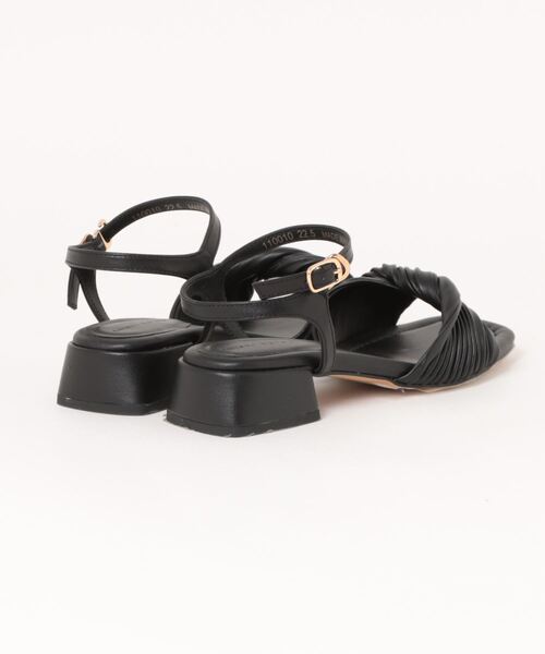 Chiaki Katagiri（チアキカタギリ）の「アンクルストラップサンダル【CHIAKI KATAGIRI】（サンダル・レディース・グリーン/ブラック/ベージュ・02/04/03/01/00）」の10枚目の写真