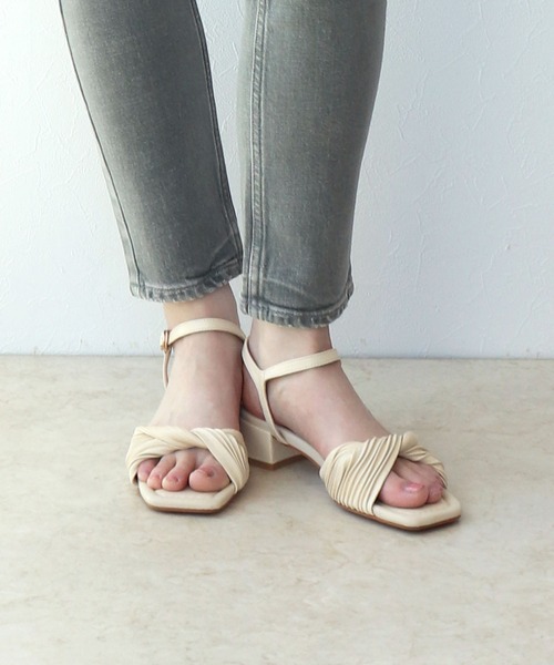 Chiaki Katagiri（チアキカタギリ）の「アンクルストラップサンダル【CHIAKI KATAGIRI】（サンダル・レディース・グリーン/ブラック/ベージュ・02/04/03/01/00）」の20枚目の写真