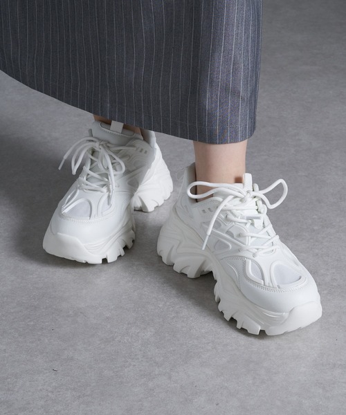 RAY CASSIN（レイカズン）の「レースアップダッドスニーカー（スニーカー・レディース・ブラック/ホワイト・SMALL/MEDIUM/LARGE）」の3枚目の写真