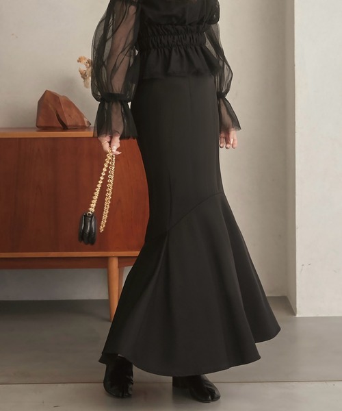 Meiru（メイル）の「ハイウエストマーメイドスカート（スカート・レディース・ブラック/ブラウン/ブルー/ピンク/グレイッシュベージュ/アイボリー・MEDIUM/SMALL/X-LARGE/LARGE）」の11枚目の写真