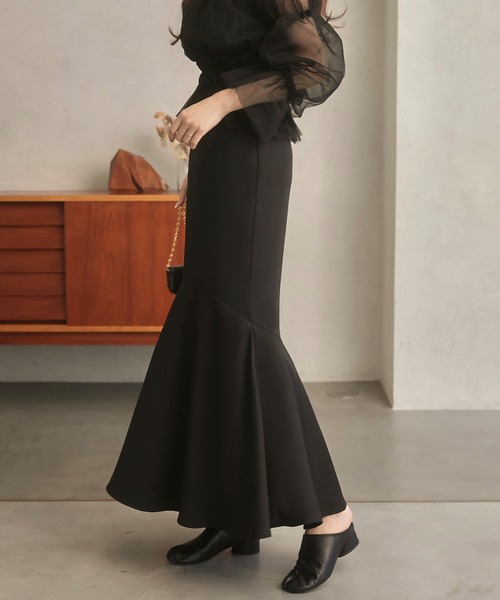 Meiru（メイル）の「ハイウエストマーメイドスカート（スカート・レディース・ブラック/ブラウン/ブルー/ピンク/グレイッシュベージュ/アイボリー・MEDIUM/SMALL/X-LARGE/LARGE）」の12枚目の写真