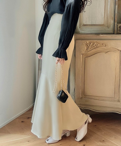 Meiru（メイル）の「ハイウエストマーメイドスカート（スカート・レディース・ブラック/ブラウン/ブルー/ピンク/グレイッシュベージュ/アイボリー・MEDIUM/SMALL/X-LARGE/LARGE）」の15枚目の写真