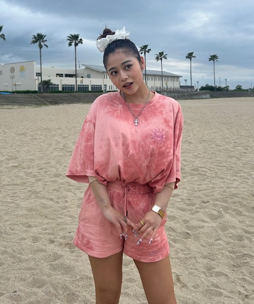 INTER FACTORY（インターファクトリー）の「AINA - タイダイ刺繍セットアップ　made in INTER FACTORY（Tシャツ/カットソー・レディース・ピンク/チャコールグレー/ホワイト/ネイビー/ブラウン・FREE）」の7枚目の写真