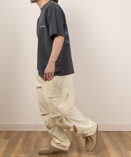 SlashDate（スラッシュデイト）の「ナチュラルストレッチワイドカーゴパンツ/オーバーサイズ/裾ドローコード（カーゴパンツ・メンズ・ホワイト/グリーン/マスタード/ブラック/ブルー・M/L/XL）」の11枚目の写真