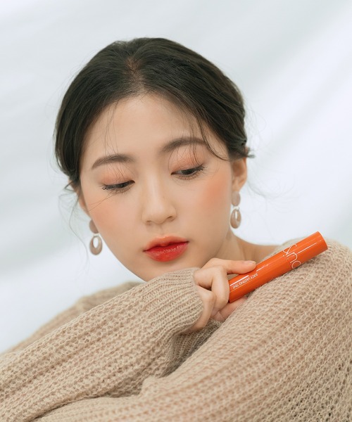 ロムアンド Salomon XT-WHISPER in Black, Iced Aqua, and Silver | RODEN GRAY