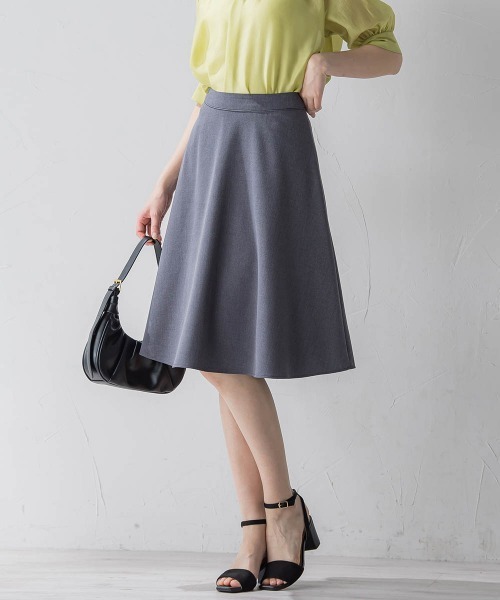 ketty(ケティ)の「【New Desigh】美シルエットフレアスカート≪洗濯機で洗える≫(スカート・レディース・ネイビー/ベージュ/ブラック/ライトグレー/オフホワイト・S/M/L/XS)」の4枚目の写真