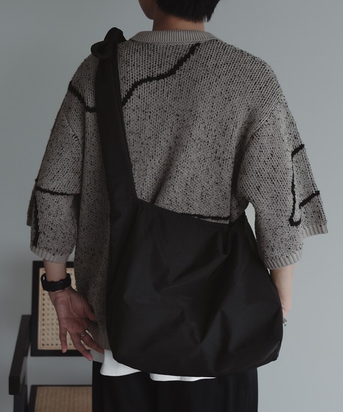 epnok(エプノック)の「ノットショルダーBAG(ショルダーバッグ・メンズ・ブラック/チャコールグレー・ONE SIZE)」の2枚目の写真