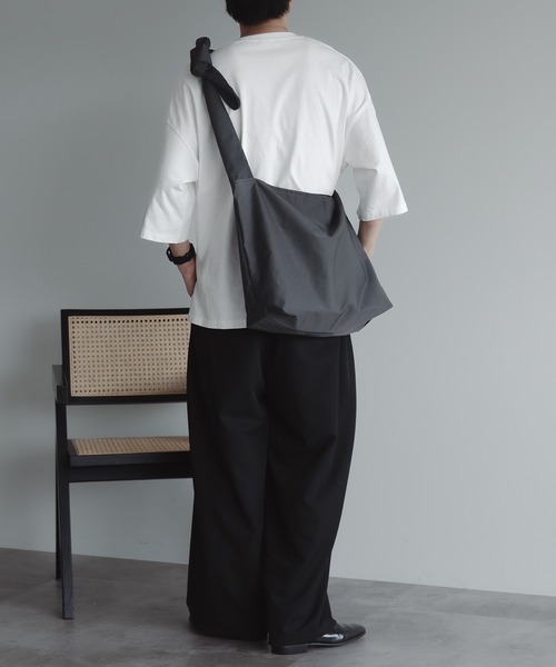 epnok(エプノック)の「ノットショルダーBAG(ショルダーバッグ・メンズ・ブラック/チャコールグレー・ONE SIZE)」の12枚目の写真