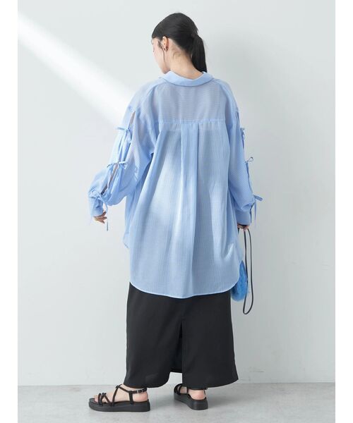 earth music&ecology（アースミュージックアンドエコロジー）の「袖スリットリボンロングシャツ（シャツ/ブラウス・レディース・グレー/サックスブルー/ブルー・FREE）」の20枚目の写真