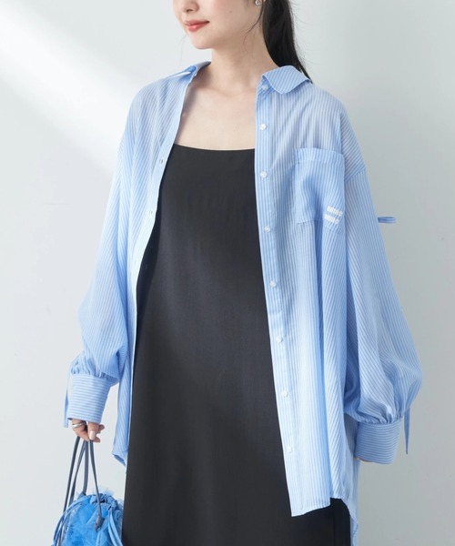 earth music&ecology（アースミュージックアンドエコロジー）の「袖スリットリボンロングシャツ（シャツ/ブラウス・レディース・グレー/サックスブルー/ブルー・FREE）」の3枚目の写真