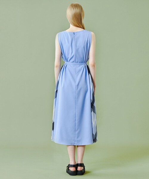 BLUE LABEL CRESTBRIDGE（ブルーレーベルクレストブリッジ）の