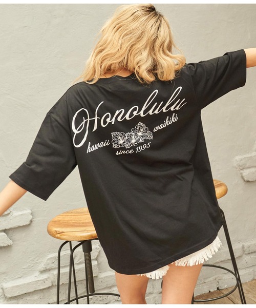 anap mimpi（アナップミンピ）の「ALOHA HONOLULU プリント ビッグTシャツ（Tシャツ/カットソー・レディース・ホワイト/ブラック/サックスブルー・FREE）」の4枚目の写真