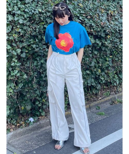 MURUA(ムルーア)の「ラインカーゴパンツ(カーゴパンツ・レディース・グレー/ホワイト/グリーン・2/1)」の13枚目の写真