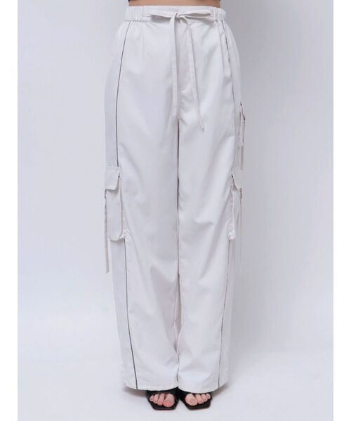 MURUA(ムルーア)の「ラインカーゴパンツ(カーゴパンツ・レディース・グレー/ホワイト/グリーン・2/1)」の15枚目の写真