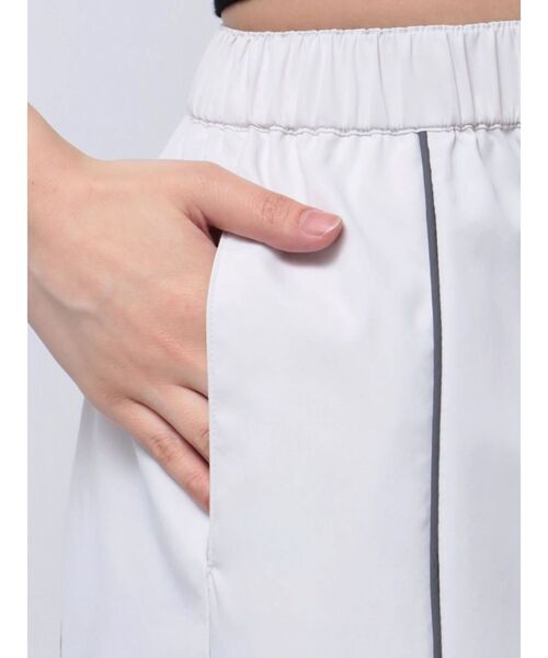 MURUA(ムルーア)の「ラインカーゴパンツ(カーゴパンツ・レディース・グレー/ホワイト/グリーン・2/1)」の22枚目の写真