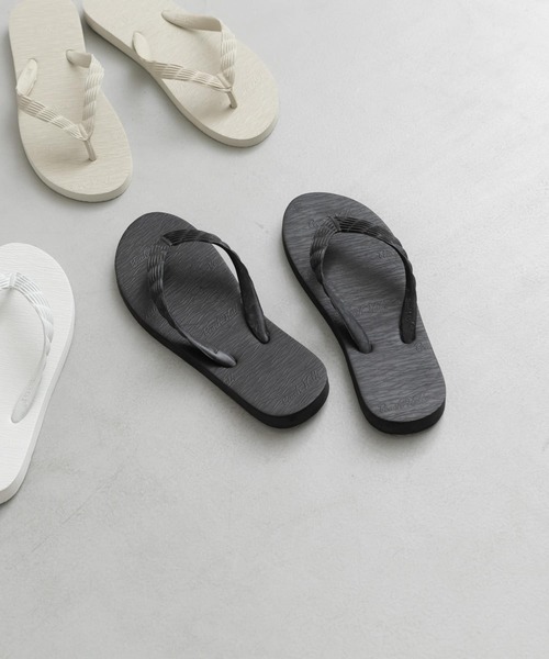 URBAN RESEARCH DOORS(アーバンリサーチドアーズ)の「『一部別注カラー』BEACH WALK ビーチサンダル(サンダル・レディース・ブラック/アイボリー/ブルー/ピンク/ホワイト・24/23)」の7枚目の写真