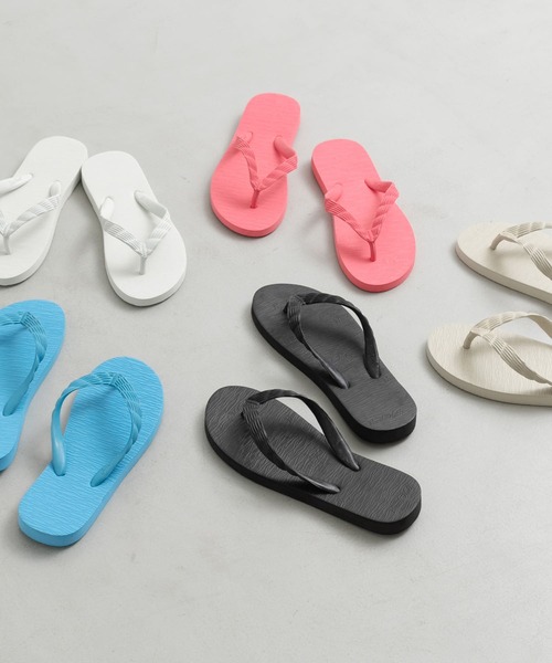 URBAN RESEARCH DOORS(アーバンリサーチドアーズ)の「『一部別注カラー』BEACH WALK ビーチサンダル(サンダル・レディース・ブラック/アイボリー/ブルー/ピンク/ホワイト・24/23)」の13枚目の写真