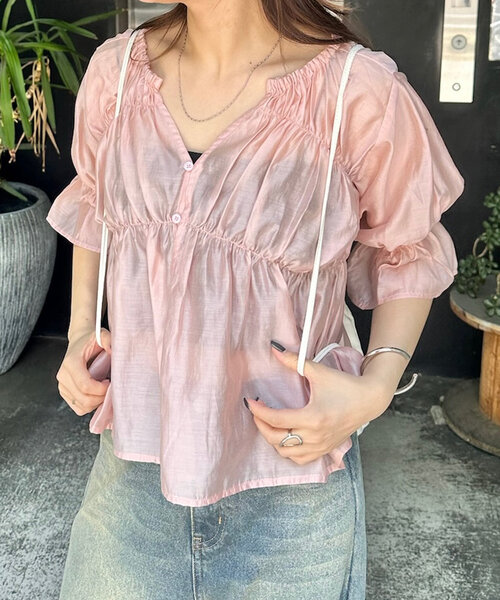 mline（エムライン）の「[mline]半袖シアーギャザーブラウス（シャツ/ブラウス・レディース・ブラック/ブルー/オフホワイト/ピンク/ブルー系その他/ベージュ系その他・FREE）」の6枚目の写真