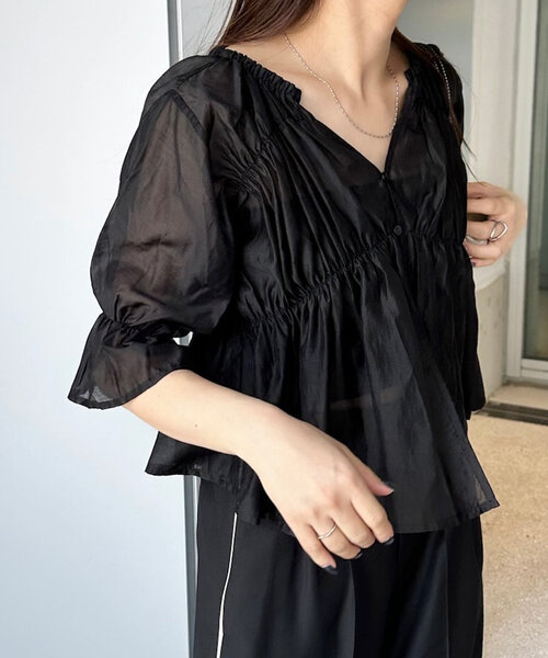 mline（エムライン）の「[mline]半袖シアーギャザーブラウス（シャツ/ブラウス・レディース・ブラック/ブルー/オフホワイト/ピンク/ブルー系その他/ベージュ系その他・FREE）」の11枚目の写真