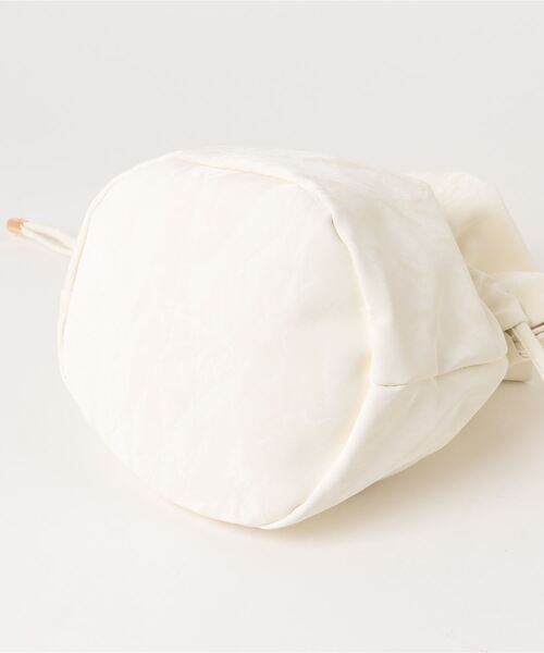 STYLEBLOCK（スタイルブロック）の「巾着型ミニショルダーバッグ（ショルダーバッグ・レディース・ホワイト/ブラック/ピンク/シルバー/ブルー・FREE）」の6枚目の写真