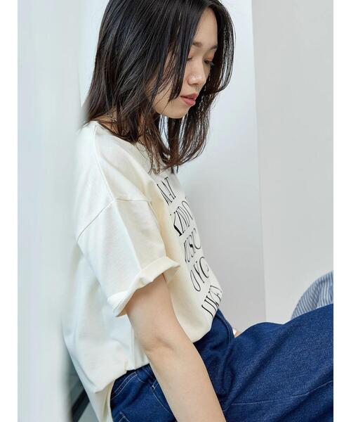 Samansa Mos2 blue(サマンサモスモスブルー)の「【接触冷感】ロゴプリントTシャツ(Tシャツ/カットソー・レディース・オフホワイト/キナリ/チャコールグレー/モカ/ブルー・F)」の12枚目の写真