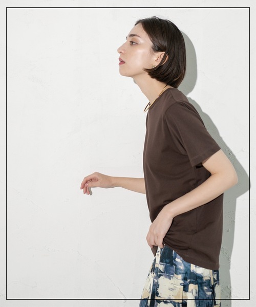 OPAQUE.CLIP（オペークドットクリップ）の「◆ベーシックTシャツ【接触冷感／UVケア／汗染み防止】（Tシャツ/カットソー・レディース・ブラック/ブラウン系その他/ネイビー/ホワイト/ワインレッド/ホワイト系9・38/40/42）」の12枚目の写真