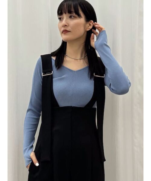 LAGUNAMOON(ラグナムーン)の「バレリーナアシメヘムニットプルオーバー(ニット/セーター・レディース・ホワイト/チャコールグレー/ブラック/ボルドー/ブルー・FREE)」の4枚目の写真