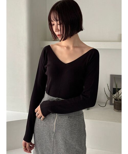 LAGUNAMOON(ラグナムーン)の「バレリーナアシメヘムニットプルオーバー(ニット/セーター・レディース・ホワイト/チャコールグレー/ブラック/ボルドー/ブルー・FREE)」の2枚目の写真