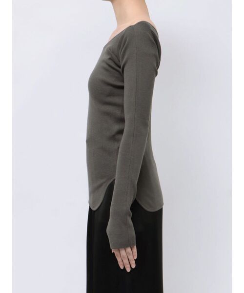 LAGUNAMOON(ラグナムーン)の「バレリーナアシメヘムニットプルオーバー(ニット/セーター・レディース・ホワイト/チャコールグレー/ブラック/ボルドー/ブルー・FREE)」の12枚目の写真