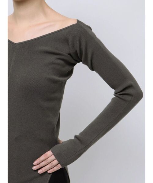 LAGUNAMOON(ラグナムーン)の「バレリーナアシメヘムニットプルオーバー(ニット/セーター・レディース・ホワイト/チャコールグレー/ブラック/ボルドー/ブルー・FREE)」の15枚目の写真