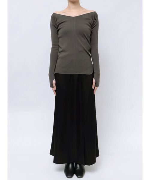 LAGUNAMOON(ラグナムーン)の「バレリーナアシメヘムニットプルオーバー(ニット/セーター・レディース・ホワイト/チャコールグレー/ブラック/ボルドー/ブルー・FREE)」の18枚目の写真