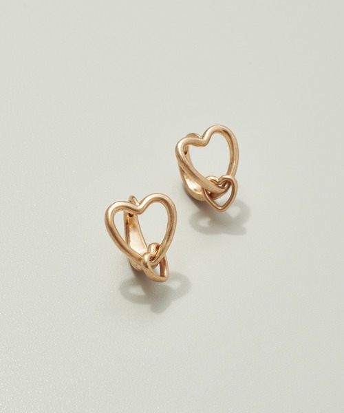 GOLDY(ゴールディ)の「ダブル ハート ワンタッチ ピアス(ピアス(両耳用)・レディース・ゴールド/シルバー系その他/ゴールド系その他/シルバー・FREE)」の4枚目の写真