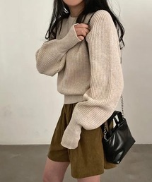 指抜きクルーネックニット