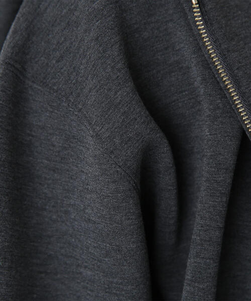 NATURAL BEAUTY BASIC(ナチュラルビューティーベーシック)の「◇ダンボールシリーズ フーディーフォルムブルゾン(パーカー・レディース・オフホワイト/チャコールグレー/グレー・FREE)」の22枚目の写真