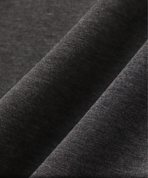 NATURAL BEAUTY BASIC(ナチュラルビューティーベーシック)の「◇ダンボールシリーズ フーディーフォルムブルゾン(パーカー・レディース・オフホワイト/チャコールグレー/グレー・FREE)」の8枚目の写真