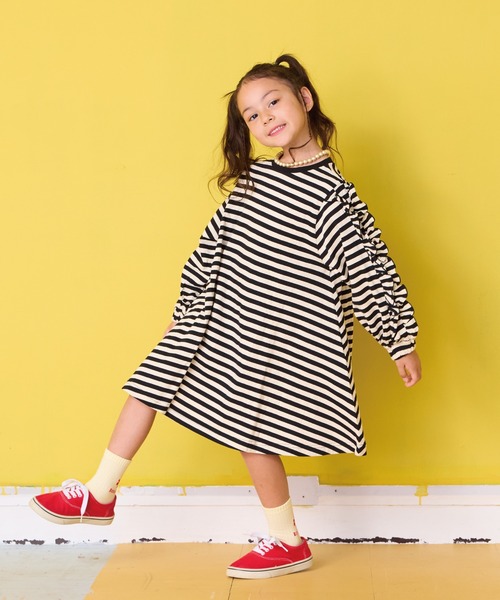 HOGAN RANCH WEAR(ホーガンランチウエア)の「フリルスリーブボーダーワンピース(ワンピース・キッズ・ライトグリーン/レッド/ブラック・90/100/110/120/130/140/150)」の2枚目の写真