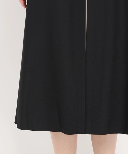 STRAWBERRY-FIELDS（ストロベリーフィールズ）の「センタープリーツ