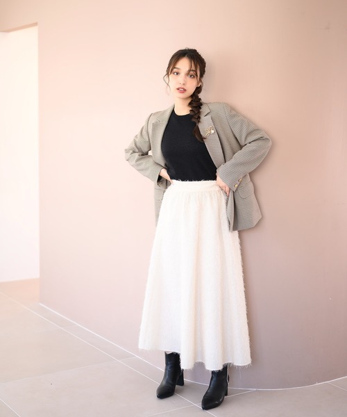MISCH MASCH(ミッシュマッシュ)の「シャギーフレアスカート/MM437212(スカート・レディース・アイボリー/ブラック・フリ-)」の12枚目の写真